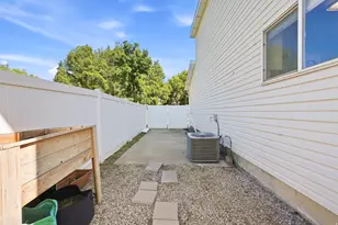 1076 S 1050 W, Woods Cross, UT 84087 - Photo 26
