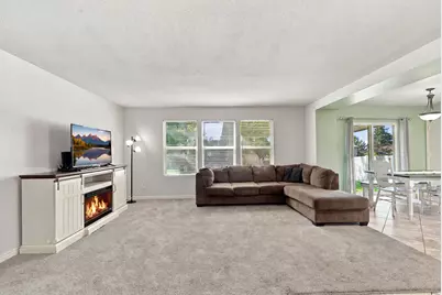 1076 S 1050 W, Woods Cross, UT 84087 - Photo 4