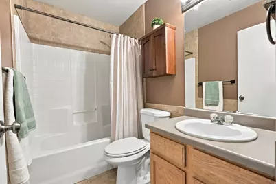 1076 S 1050 W, Woods Cross, UT 84087 - Photo 18