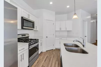1560 N 3950 W, Lehi, UT 84043 - Photo 4