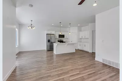 1560 N 3950 W, Lehi, UT 84043 - Photo 6