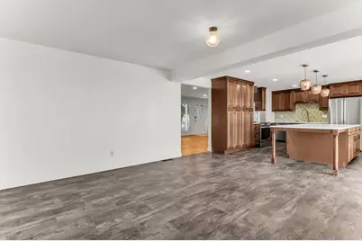 221 Skyline Dr, Tooele, UT 84074 - Photo 10