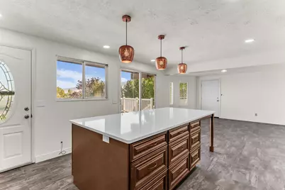 221 Skyline Dr, Tooele, UT 84074 - Photo 14