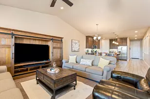 3800 N Paradise Dr, Santa Clara, UT 84765 - Photo 14