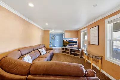 7024 S 2310 W, West Jordan, UT 84084 - Photo 10