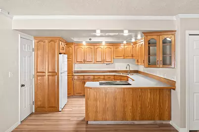 64 S 320 W, Orem, UT 84058 - Photo 8
