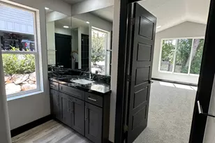1133 E Benchview Dr, Ogden, UT 84404 - Photo 14
