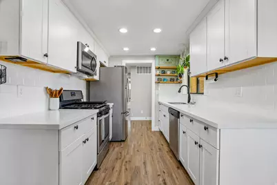 2162 W 5025 S, Roy, UT 84067 - Photo 8