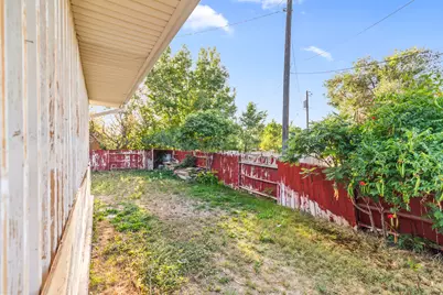 389 W 400 N, Richfield, UT 84701 - Photo 8