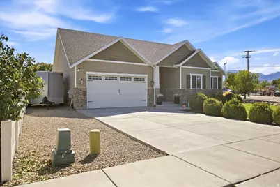 224 E Tate Ct, Grantsville, UT 84029 - Photo 4