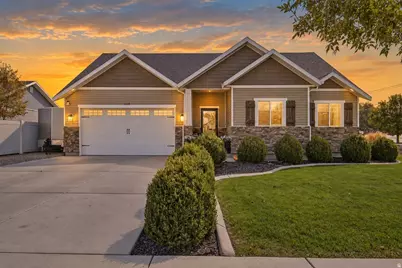 224 E Tate Ct, Grantsville, UT 84029 - Photo 2