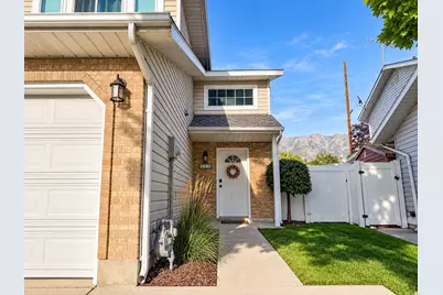 125 E Hanover, Orem, UT 84058 - Photo 2