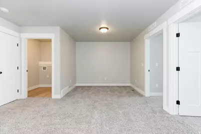 226 S 600 W, Logan, UT 84321 - Photo 10