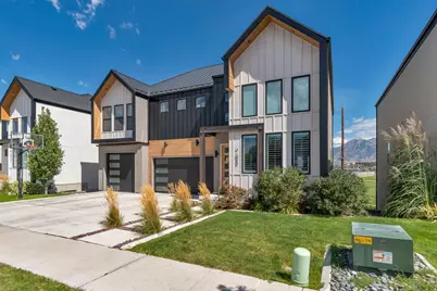 7637 S Brinkerhoff Dr W, West Jordan, UT 84084 - Photo 2