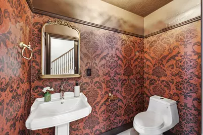 664 S 1000 E, Salt Lake City, UT 84102 - Photo 18