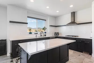 8428 S Allison Bend Dr, West Jordan, UT 84081 - Photo 10