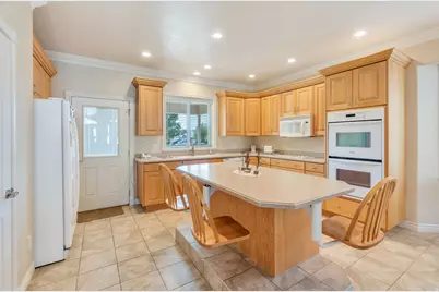 720 E 3230 N, Lehi, UT 84043 - Photo 8