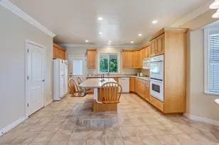 720 E 3230 N, Lehi, UT 84043 - Photo 6