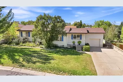 7320 S Chris Ln, Cottonwood Heights, UT 84121 - Photo 2