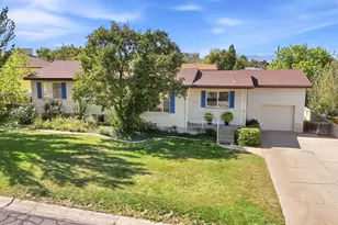 7320 S Chris Ln, Cottonwood Heights, UT 84121 - Photo 2