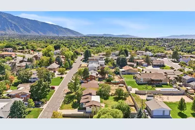 7320 S Chris Ln, Cottonwood Heights, UT 84121 - Photo 38