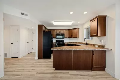 90 E Resaca Dr S #C-1, Sandy, UT 84070 - Photo 2