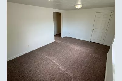8775 S 40 E, Sandy, UT 84070 - Photo 10