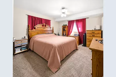 5220 S 2100 W, Roy, UT 84067 - Photo 10