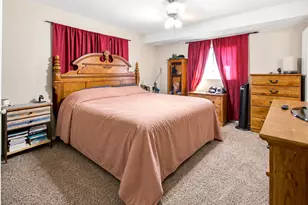 5220 S 2100 W, Roy, UT 84067 - Photo 10