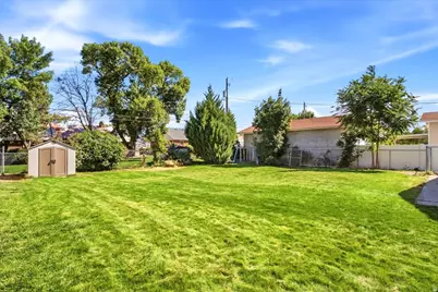 5220 S 2100 W, Roy, UT 84067 - Photo 20