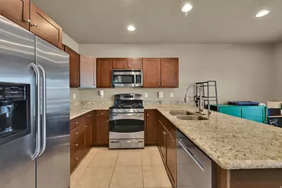 4268 S Main St, Murray, UT 84107 - Photo 8
