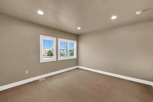 4268 S Main St, Murray, UT 84107 - Photo 28