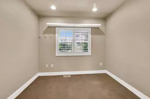 4268 S Main St, Murray, UT 84107 - Photo 18
