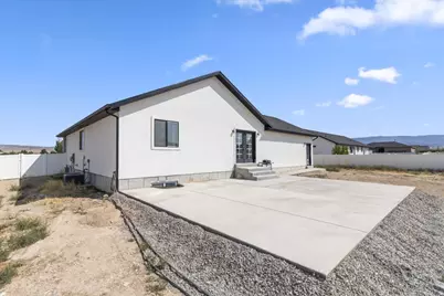 130 E 300 N, Centerfield, UT 84622 - Photo 16