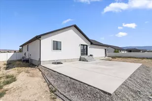 130 E 300 N, Centerfield, UT 84622 - Photo 16