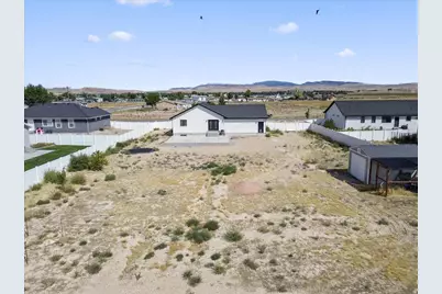 130 E 300 N, Centerfield, UT 84622 - Photo 8