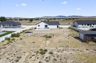 130 E 300 N, Centerfield, UT 84622 - Photo 8