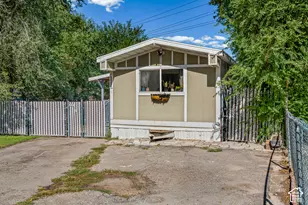 8808 S Oxford Cir, Sandy, UT 84070 - Photo 28