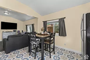 8808 S Oxford Cir, Sandy, UT 84070 - Photo 12