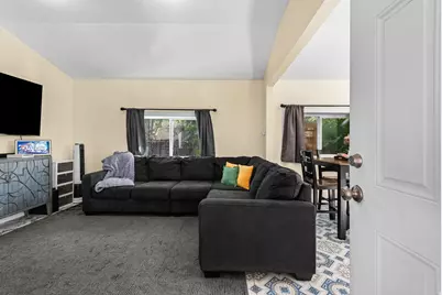 8808 S Oxford Cir, Sandy, UT 84070 - Photo 6