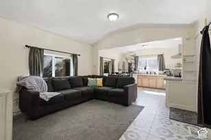 8808 S Oxford Cir, Sandy, UT 84070 - Photo 8