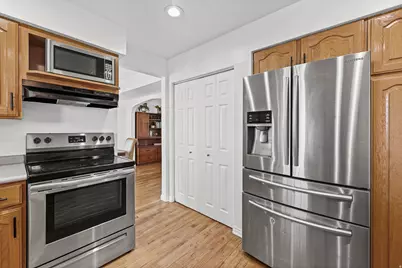 178 Lakeview, Stansbury Park, UT 84074 - Photo 8
