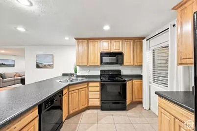 12732 S Merryvale Cir W, Riverton, UT 84065 - Photo 28