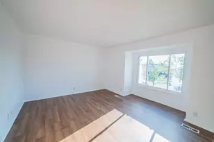 10273 S Countrywood Dr, Sandy, UT 84092 - Photo 8