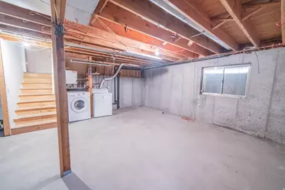 10273 S Countrywood Dr, Sandy, UT 84092 - Photo 26