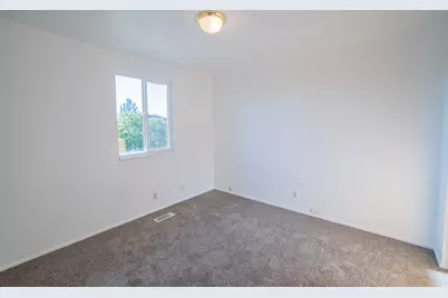 10273 S Countrywood Dr, Sandy, UT 84092 - Photo 18