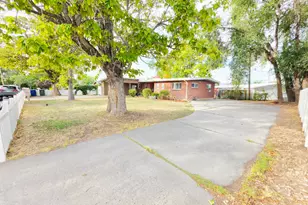 3413 Hillsdale Dr, West Valley, UT 84119 - Photo 2