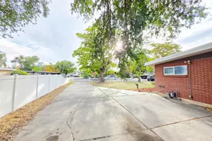 3413 Hillsdale Dr, West Valley, UT 84119 - Photo 24