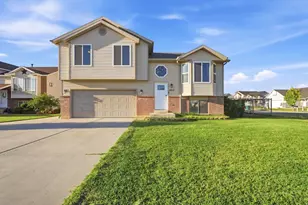 4012 W 4700 S, Roy, UT 84067 - Photo 2