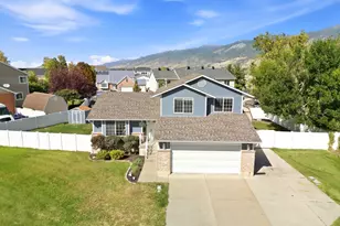 934 W Meadowlark Ln N, West Bountiful, UT 84087 - Photo 1
